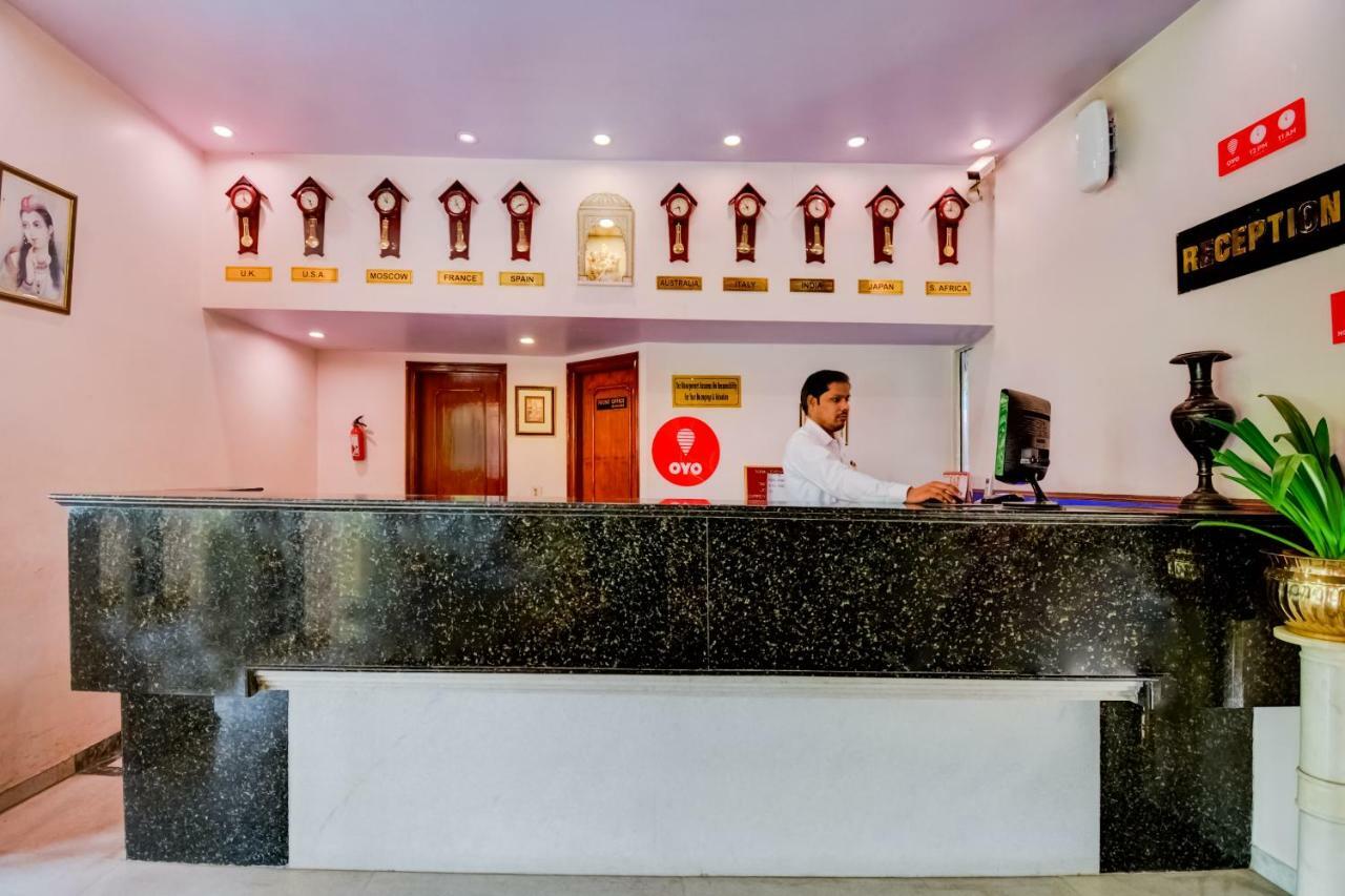 Oyo 18814 Hotel Maya International 자이푸르 외부 사진