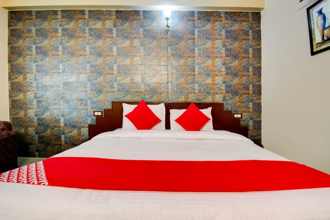 Oyo 18814 Hotel Maya International 자이푸르 외부 사진
